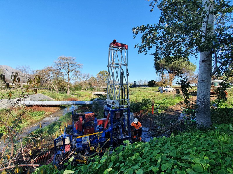 Retrieving core samples